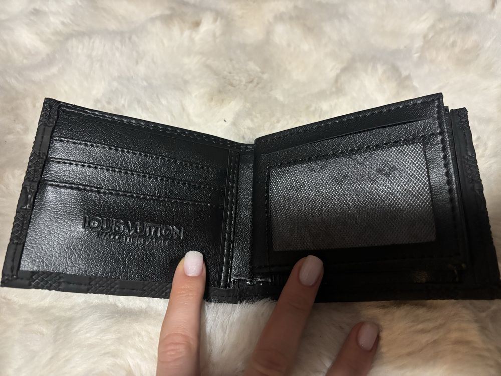 Мъжки портфейл LV