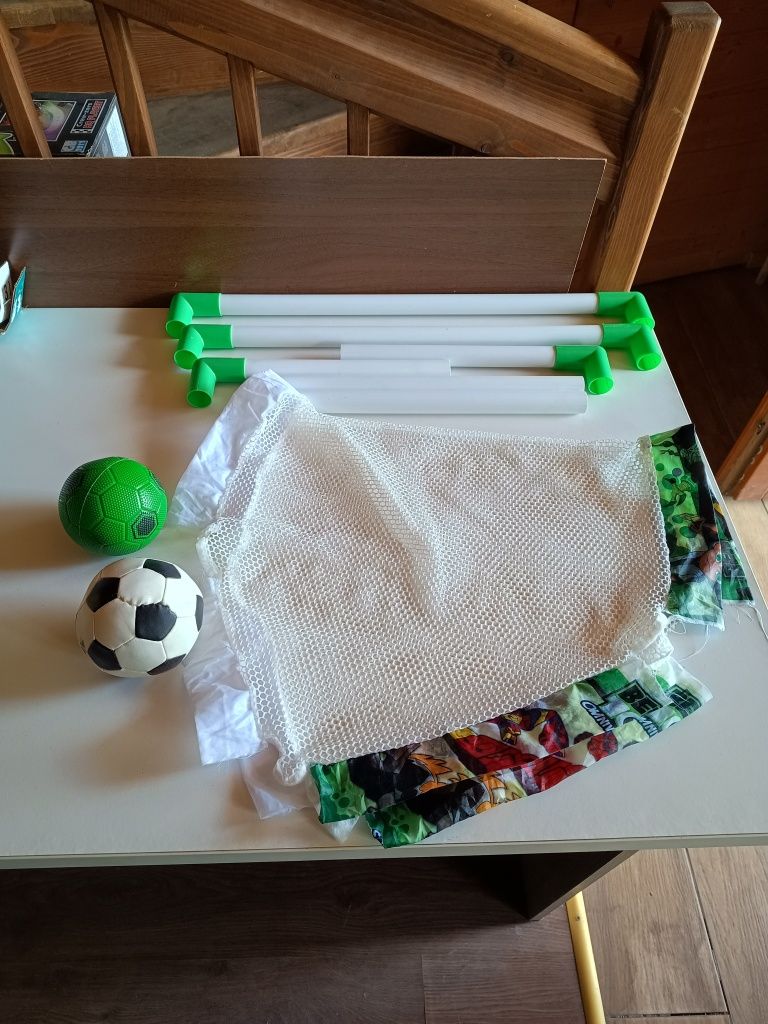 Coș de baschet Little Tikes & poartă fotbal Ben10