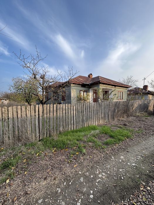 Vand casa de locuit cu teren Sat Ciorasti Judetul Vrancea