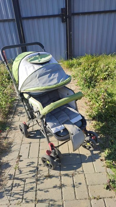 Продам детскую коляску