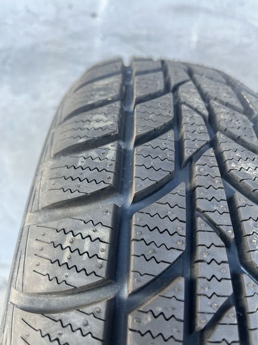 2 бр. нови зимни гуми 165/60/14 Hankook DOT 2115