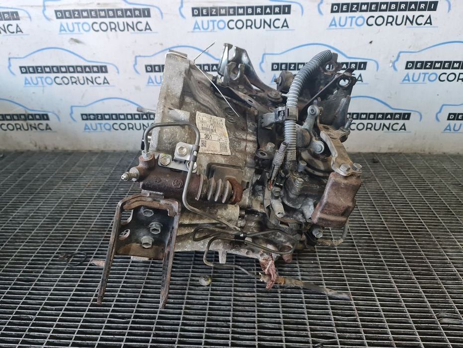 Cutie de viteze Toyota RAV 4 III 2.2 D - 4D 2006 - 2012 150CP Manuala 6 Trepte 2AD - FHV ...