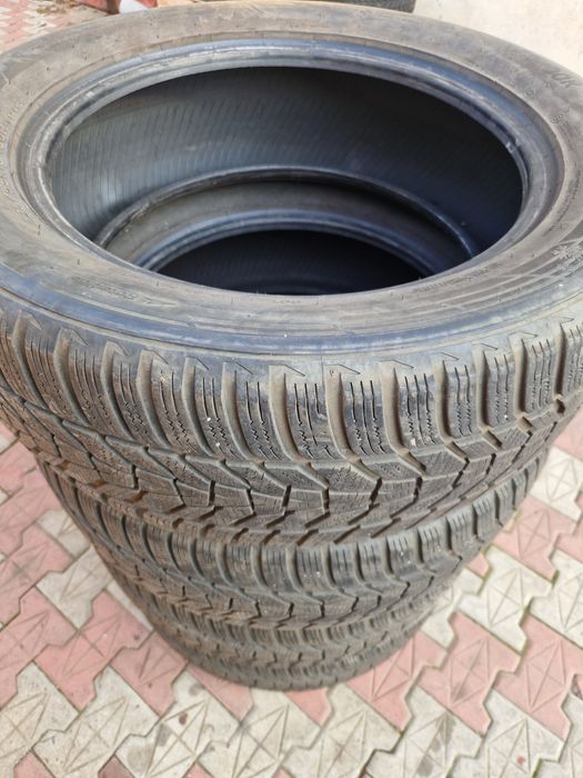 Anvelope Iarnă Hankook 235 55 18