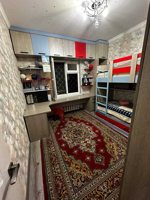 4-х комнатная квартира. Сергели 8А.