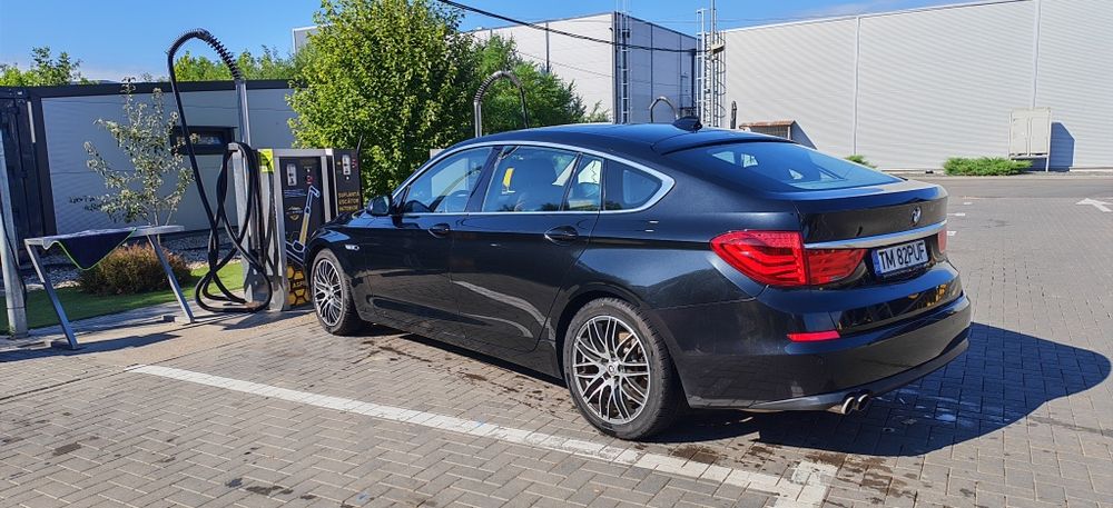 Vând sau schimb bmw 530d GT