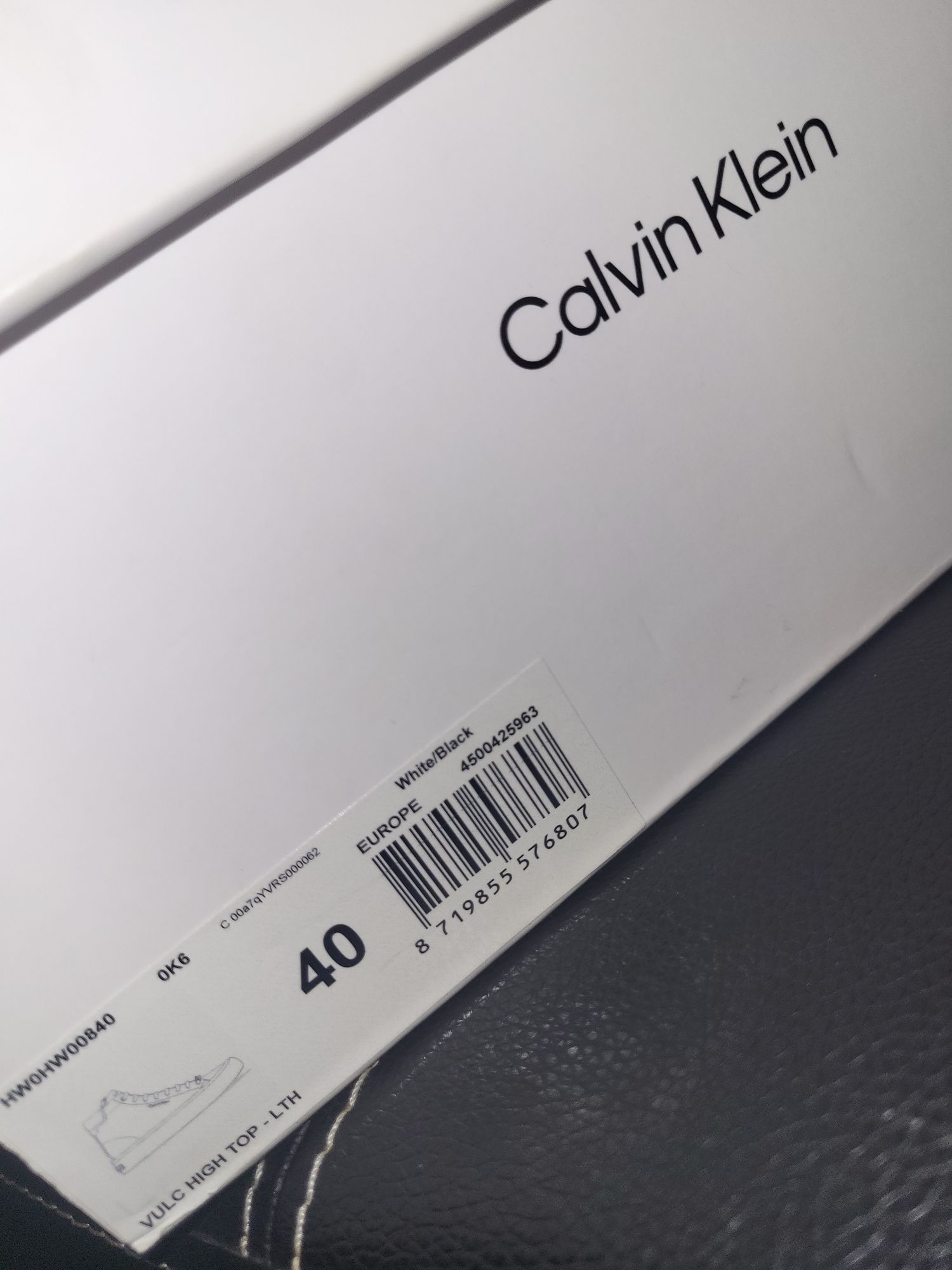 Бели кецове от естествена кожа Calvin Klein No40