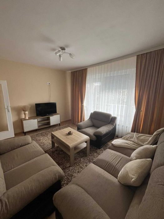 Дава се под наем Тристаен апартамент в Пловдив, Христо Смирненски - 90 кв.м за 425 € - Снимка #1