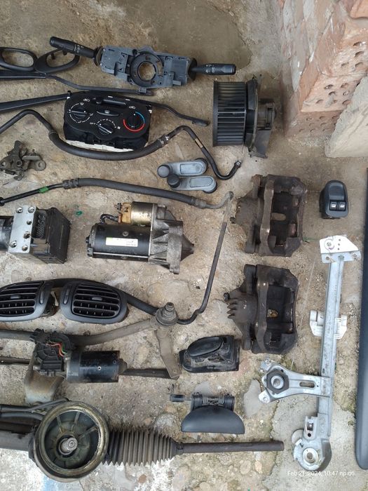 Продавам части от Пежо 206  чист дизел всичко части работят