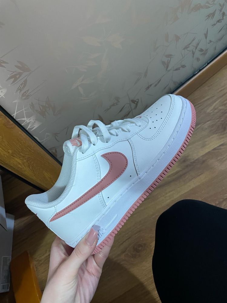 Nike AIR FORCE 1 femei