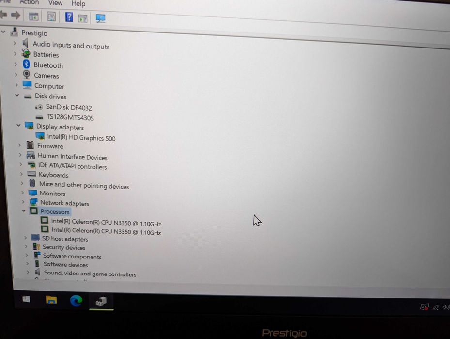 Лаптоп Prestigio Smartbook 133S (1080p FULL HD дисплей с добавено SSD)