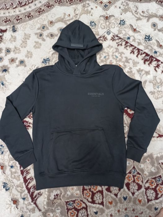 Vând trening Essentials