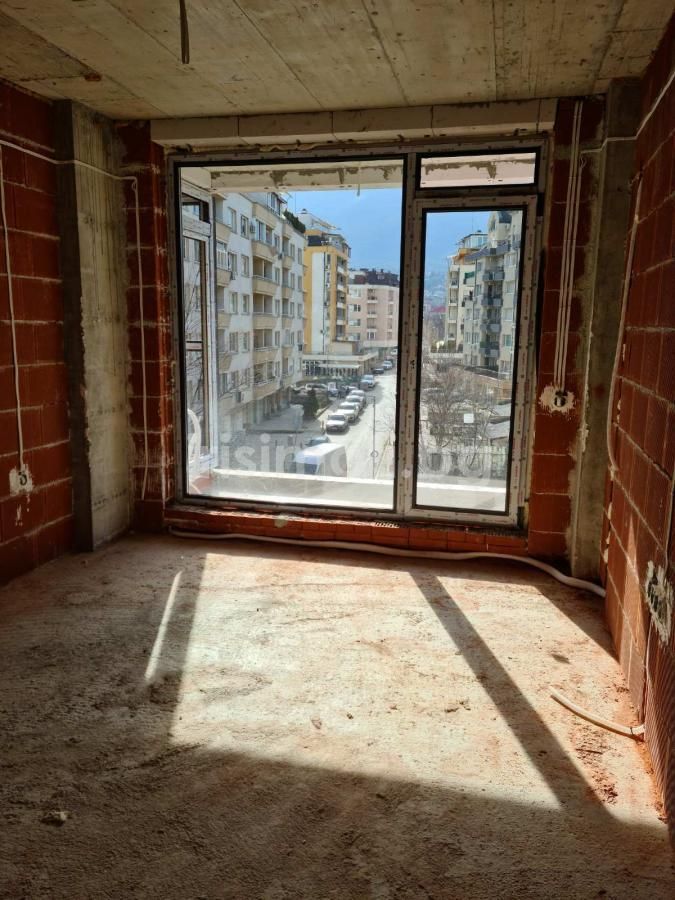 Продава се Тристаен апартамент в София, Манастирски ливади - 110 кв.м за 2286 €/кв.м - Снимка #9