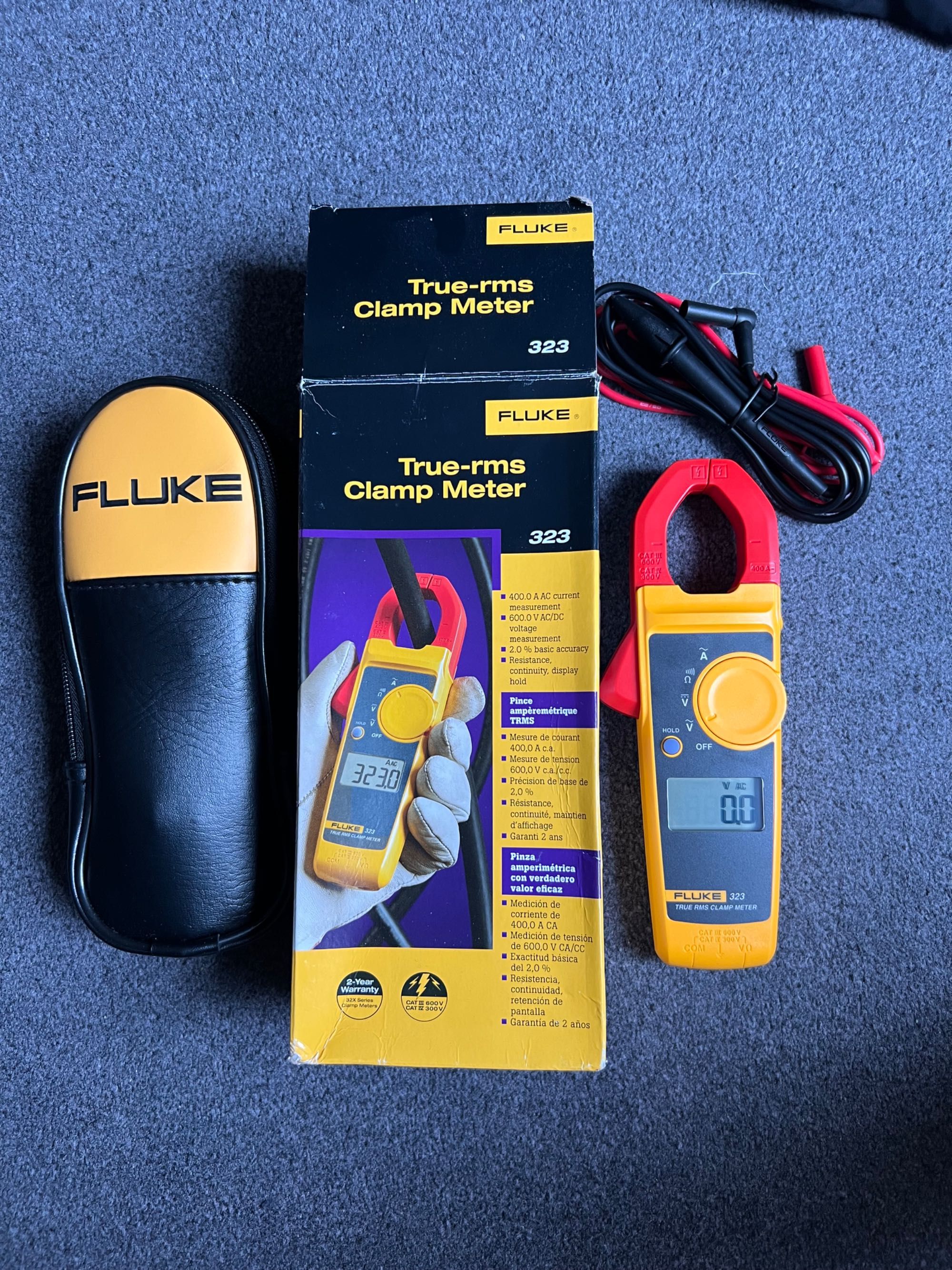 Fluke 323 True-RMS