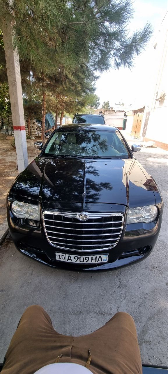 Chrysler 300c amerikanka.3.5 motor