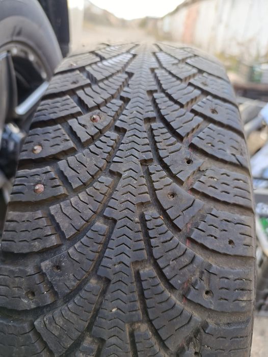 Покрышка зимняя.