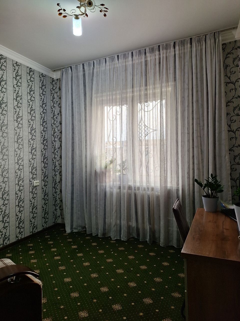 Продаю свою 4х комнатную квартиру на массиве Кушбеги