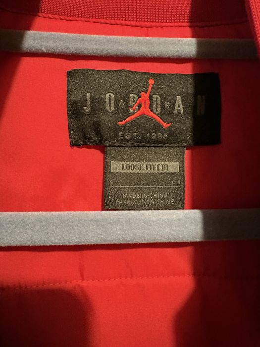 Якета найк в откично състояние видимо