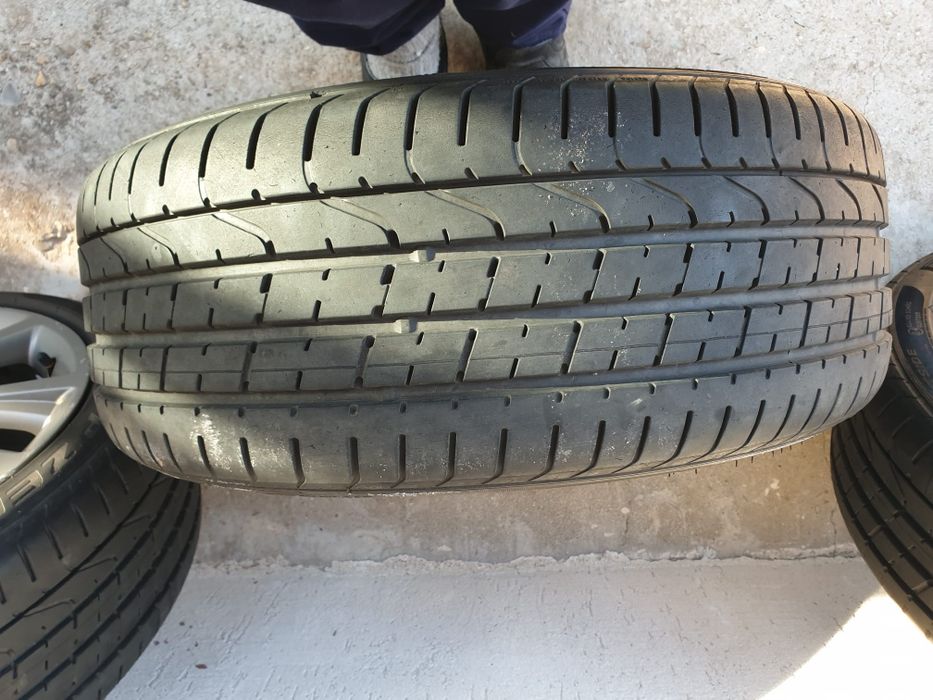 225 40 18 Pirelli vara