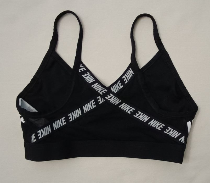 Nike DRI-FIT Indy Bra оригинално бюстие S Найк спорт фитнес тренировки