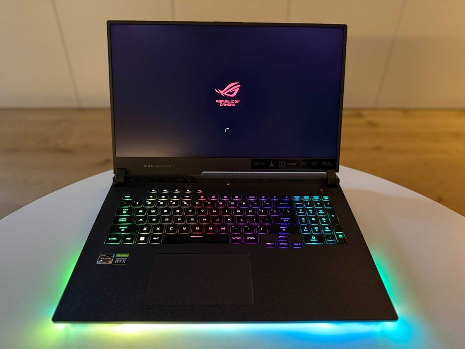 Laptop ASUS ROG Strix G17 + 1 TB SSD (total 2 TB)