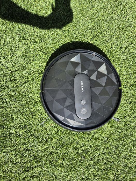 Aspirator de curățenie "Air Robo"