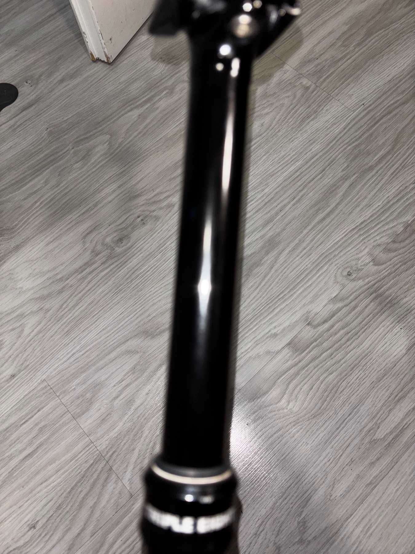 Продавам дропър Tripple Eight 30.9 150 mm ход.