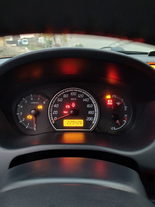 Vând Suzuki Swift 2008 230000km