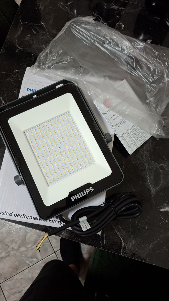 Proiector LED 100W Philips LEDINAIRE
