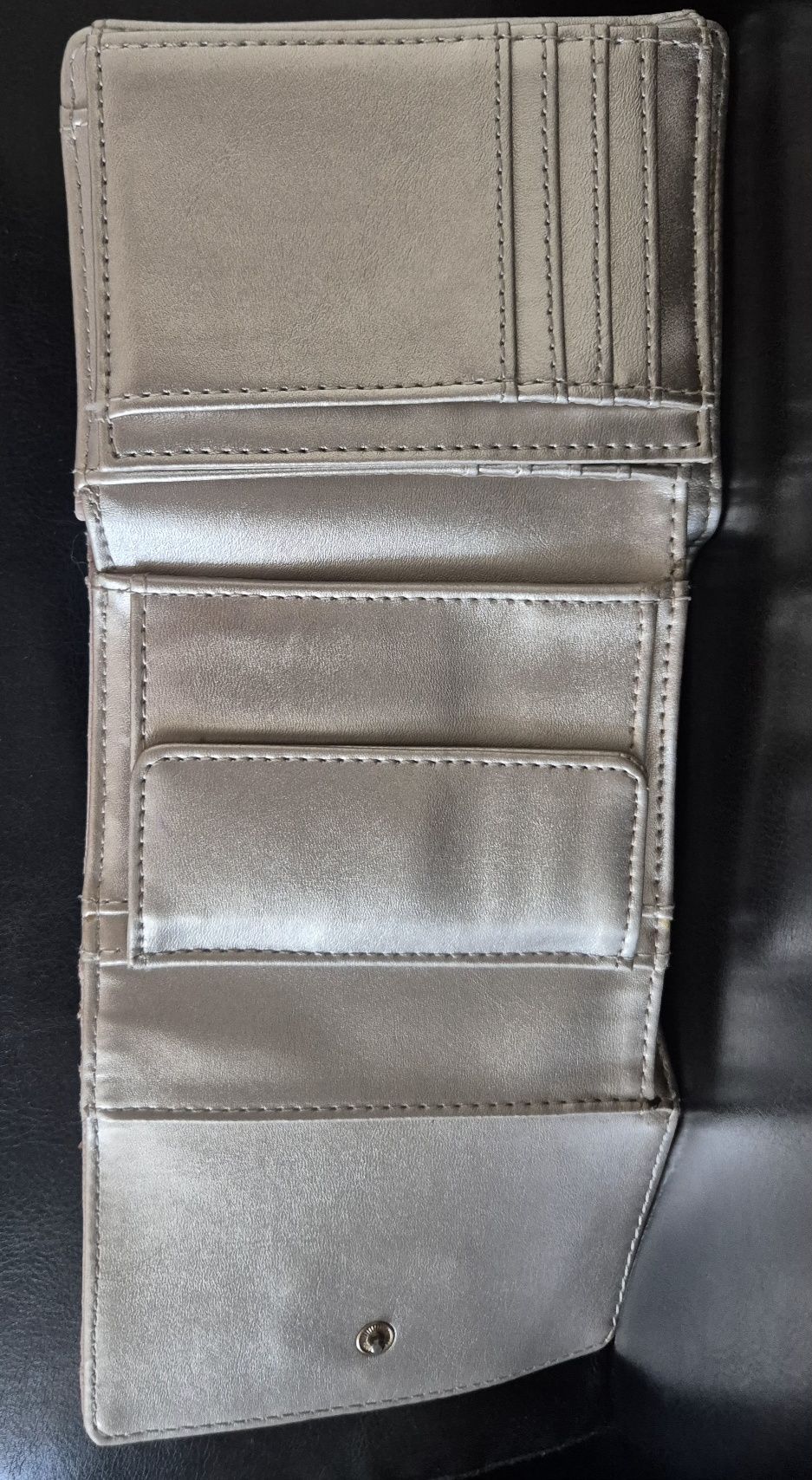 Guess оригинален портфейл