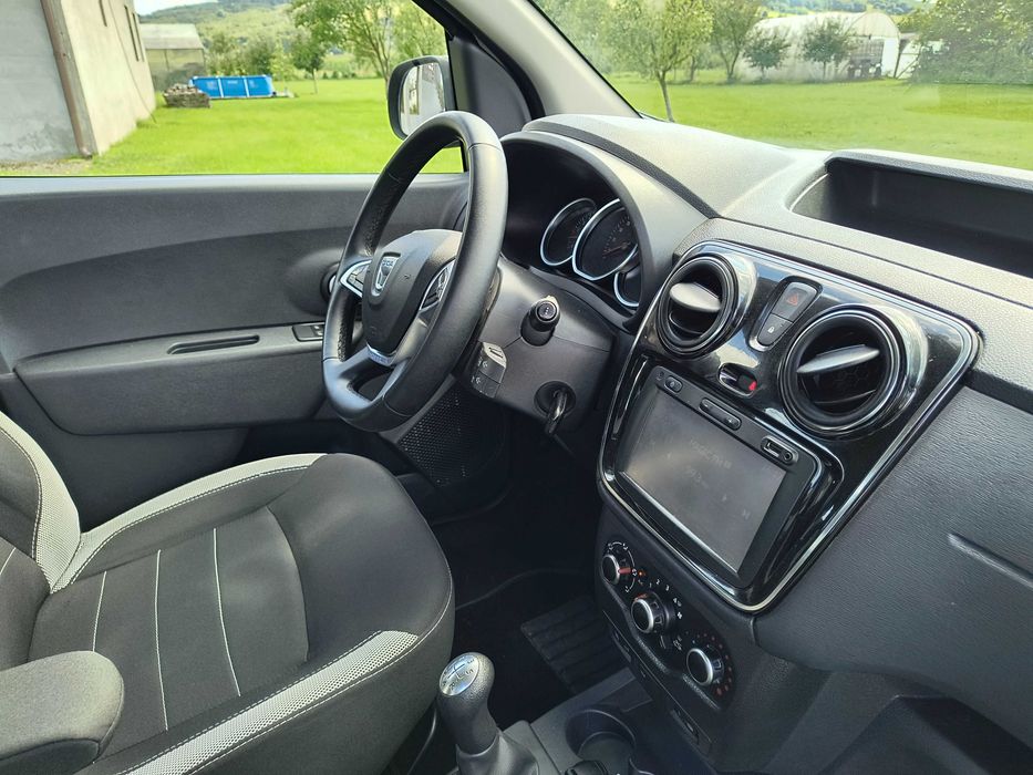 Vând Dacia dokker stepway 2018