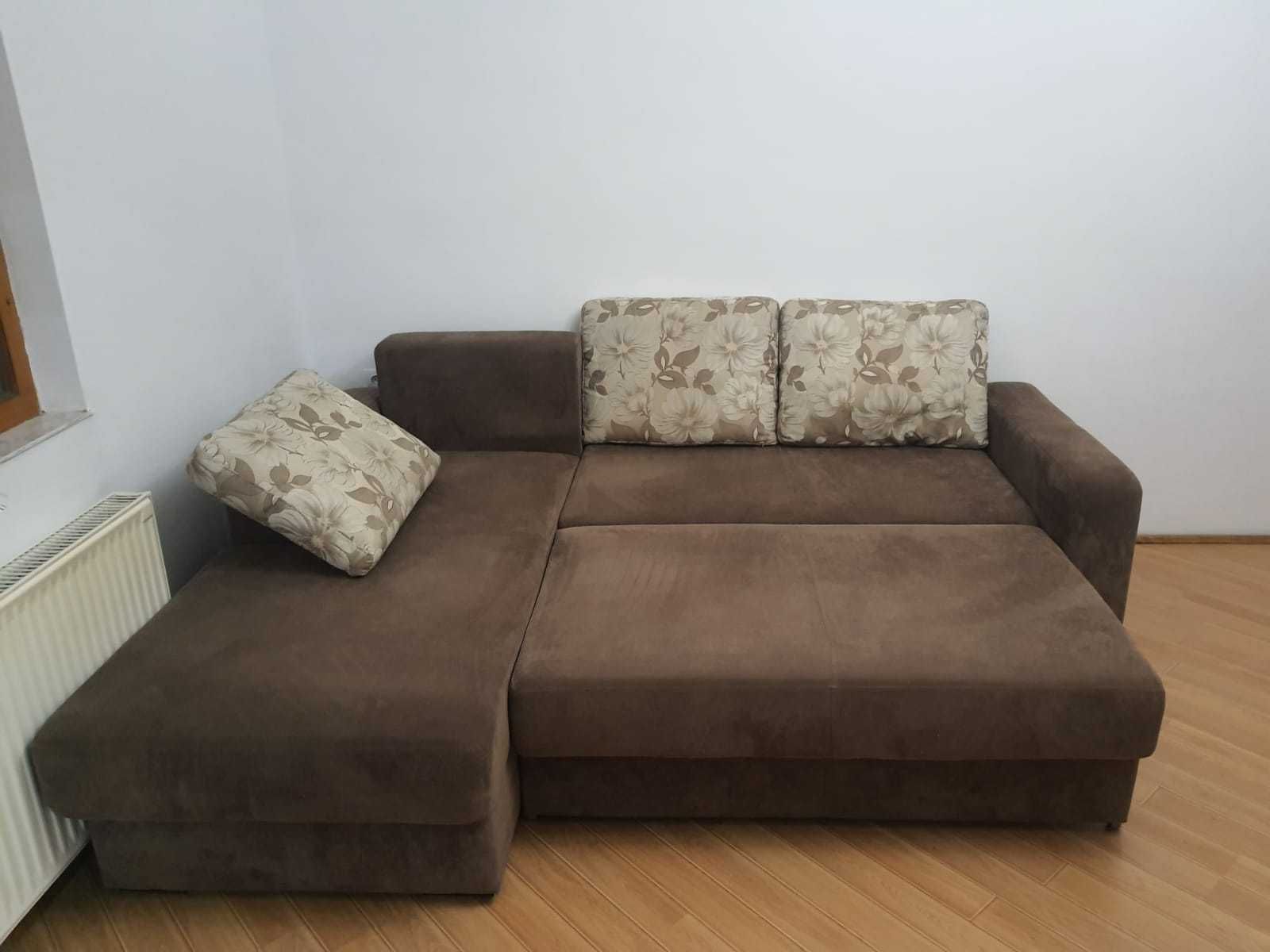 Canapea extensibilă - stare foarte bună