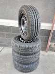 Vând Set Cauciucuri Jante 4x100+Cauciucuri 185/65/15 Vara Kleber Opel