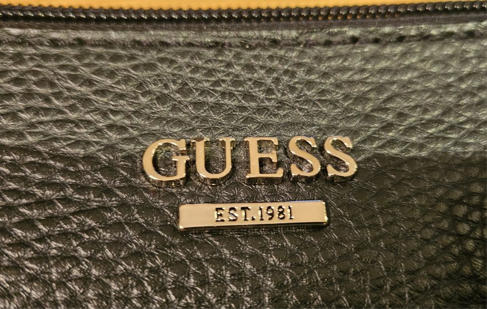 Малка чанта Guess