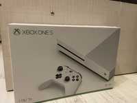 Xbox One S 1TB + Игра Red Dead Redemption 2