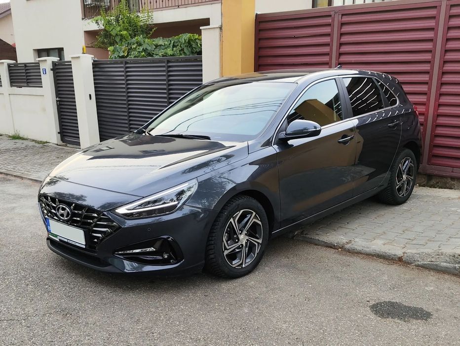 Hyundai I30 Hyundai i30 Facelift 2022 • 18.500 km • Full LED •