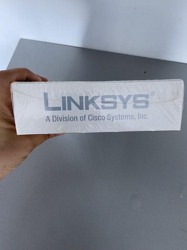 Коммутатор linksys