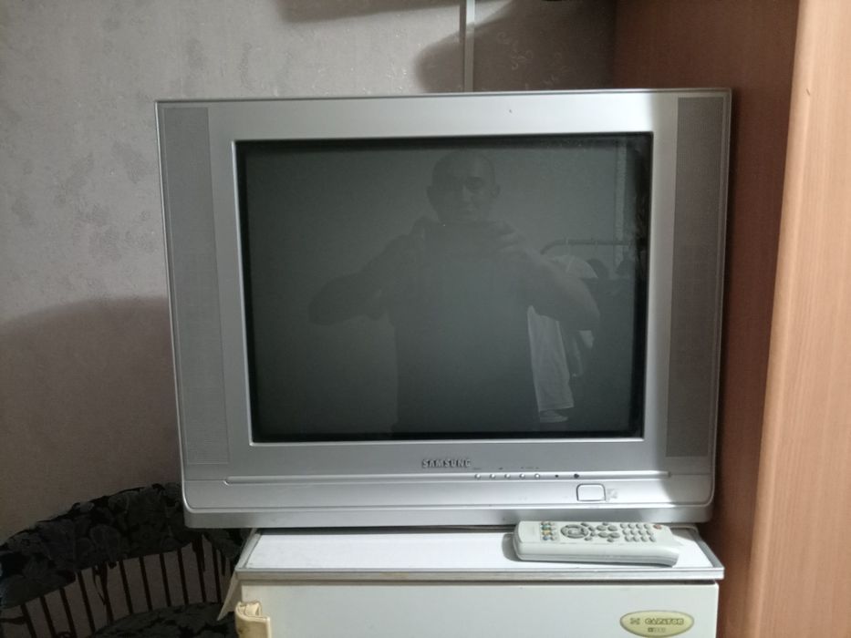 Продам рабочий телевизор