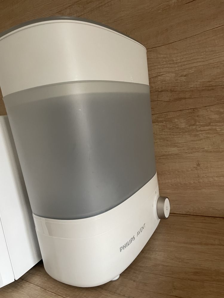 Sterilizator si Uscator Biberoane Premium Philips Avent |