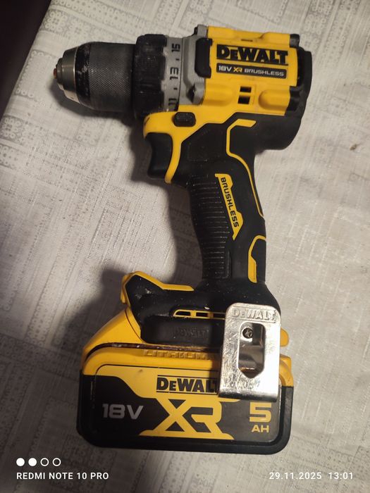Autofiletanta dewalt dcd800,an 2025,ac 5 ah,90 nm