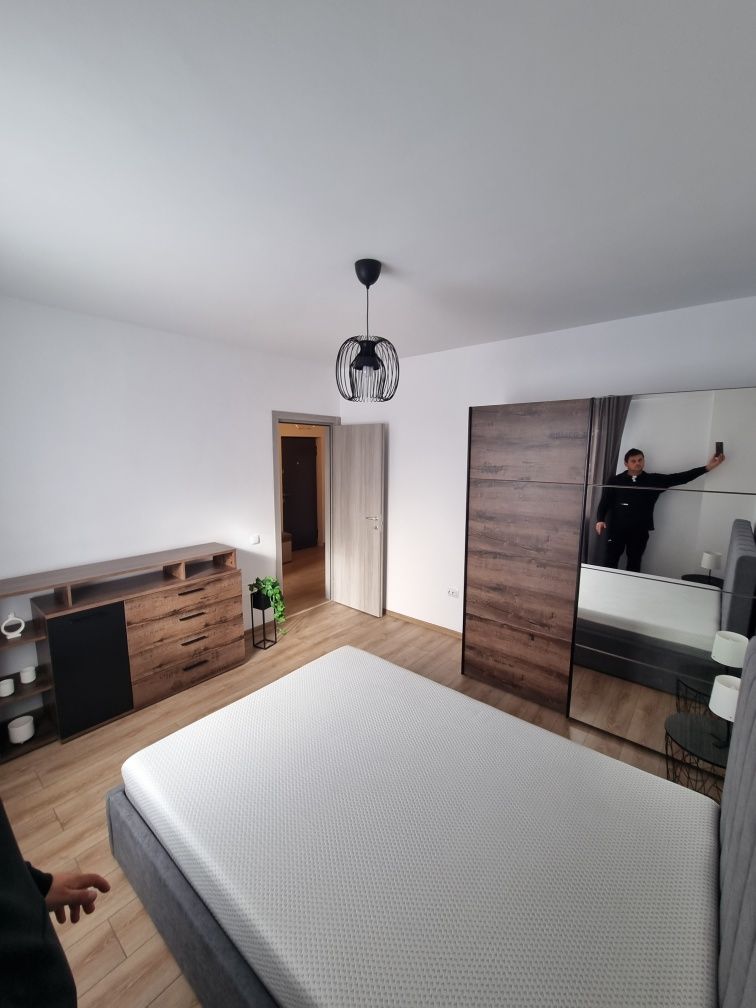 Vand apartament 2 camere