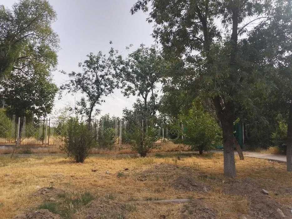 Яккасарой тумани 1 линиядан 40 соток ер сотилади, куп каватли уй 9+1