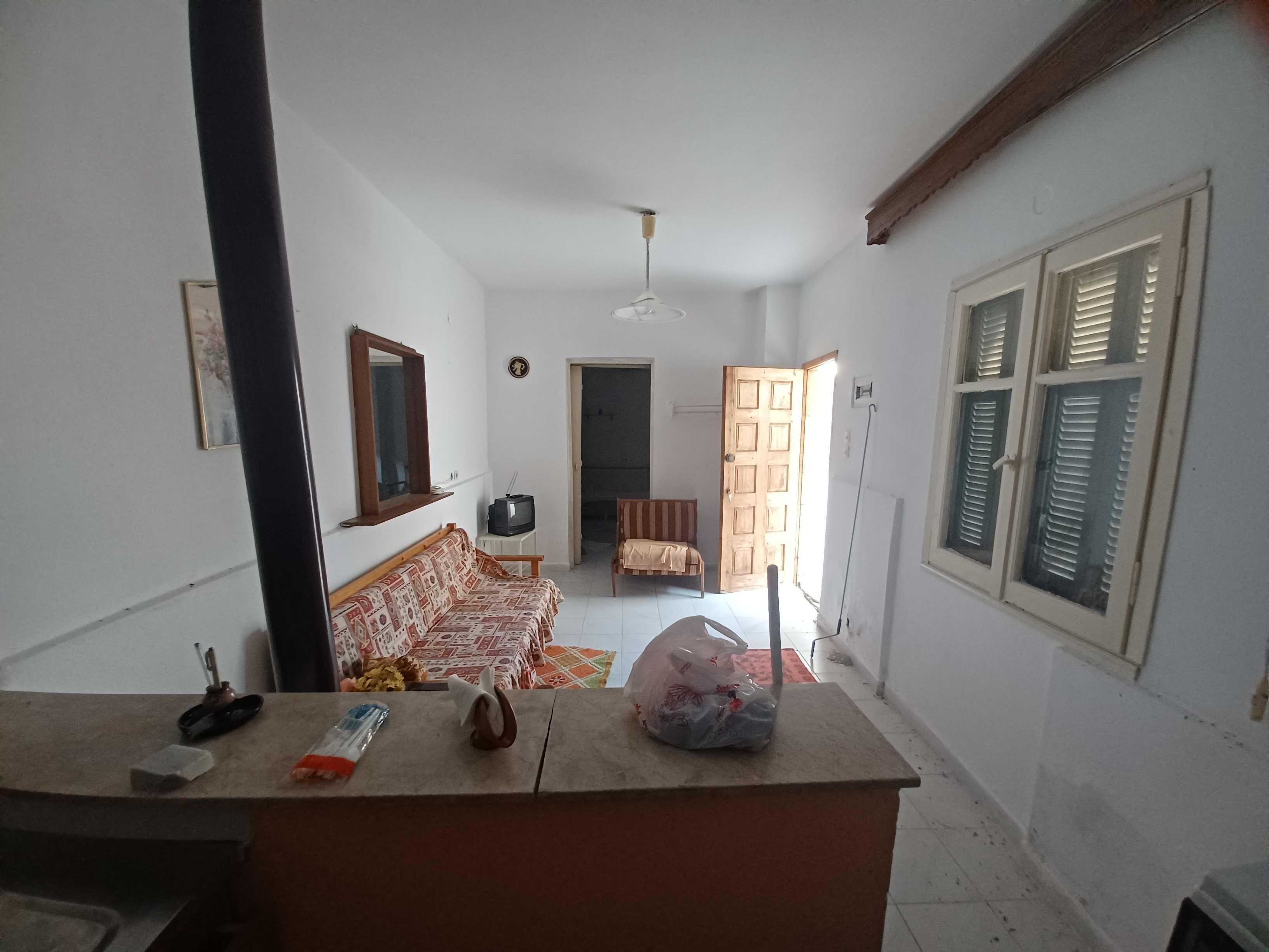 Продава изгодна къща 52 м2 с двор 100 м2 в Кердилия, Гърция