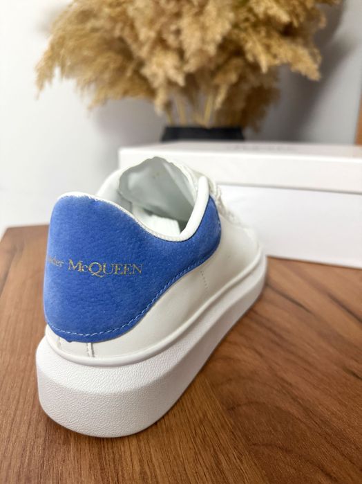 38-44 Alexander Mcqueen White