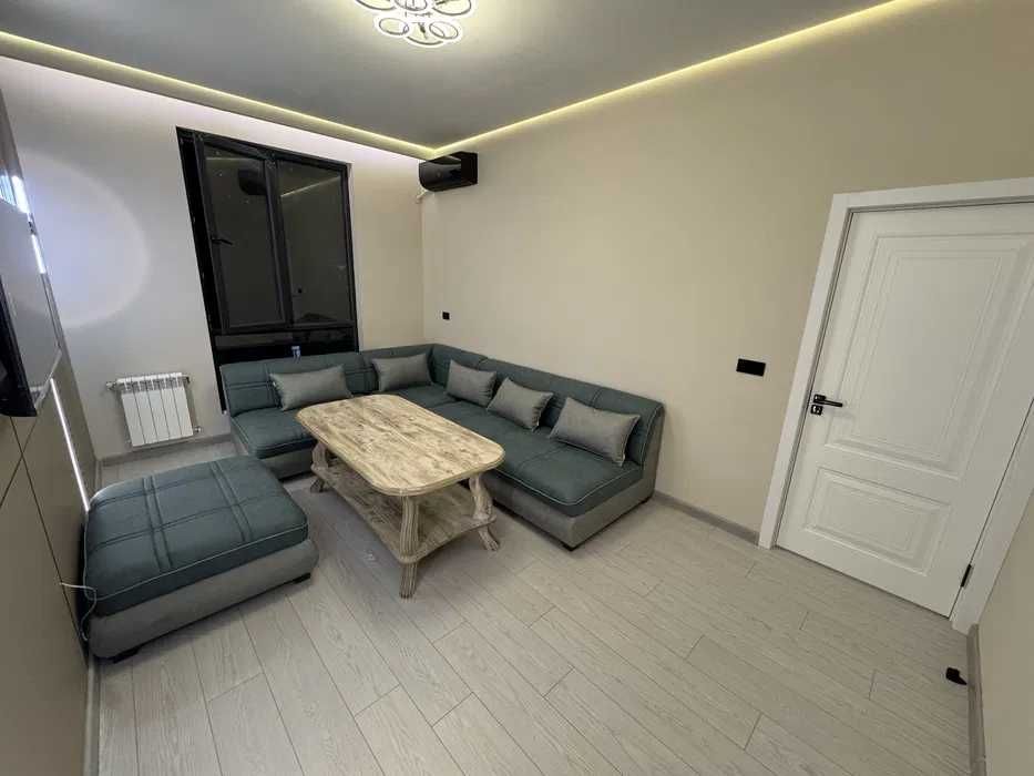 R3Сдаётся квартира 2/3/5 на Максим Горького ор-р Буз!!