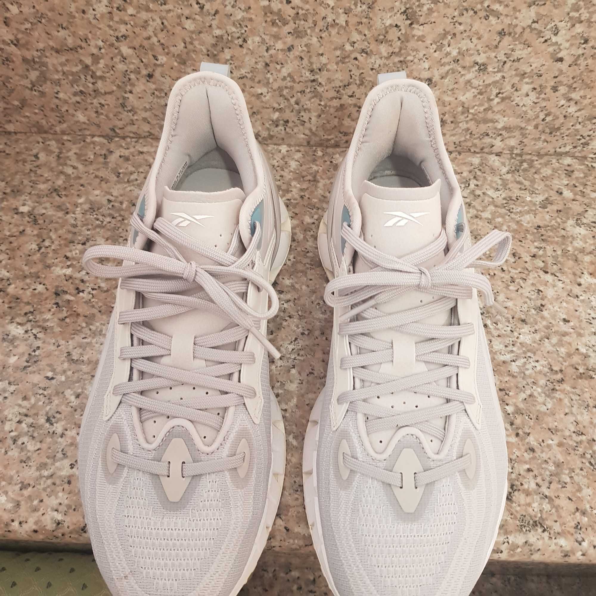 Нови маратонки REEBOK