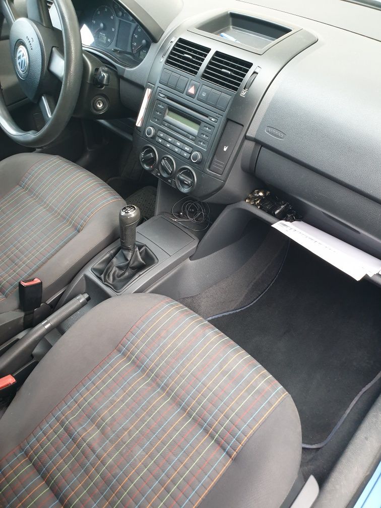 VW POLO 2005г. Син цвят