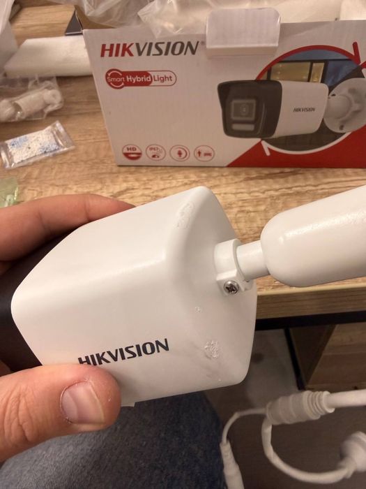 Hikvision 6МР Гибридное 24 часа цветное изображение + микрофон