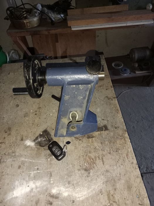 Задняя бабка для токарного станка по дереву