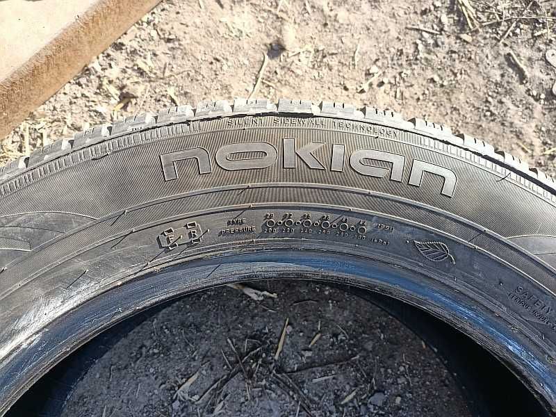 Шины 235/55 R17 - "Nokian WR A3" (Россия), всесезонные.
