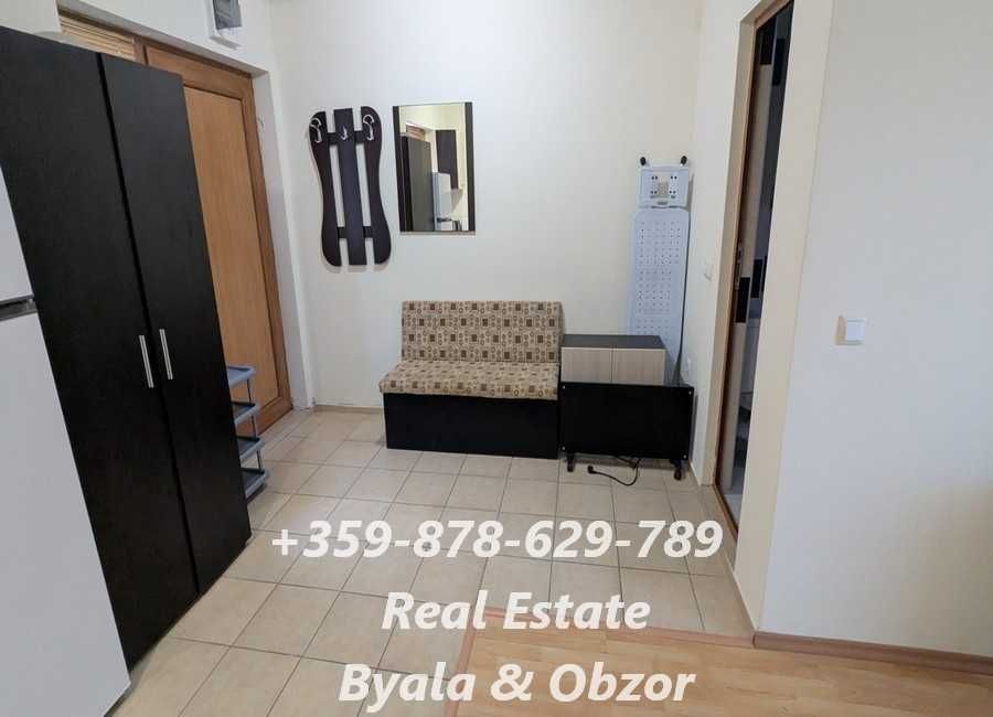 Просторен едностаен апартамент в комплекс с басейн в гр.Бяла